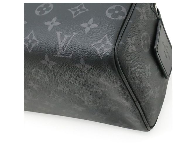 Necessaire Louis Vuitton Preto - vista 3