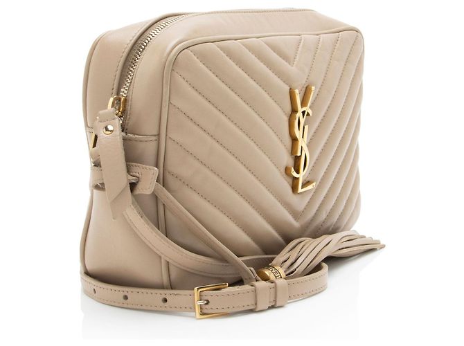Saint Laurent Lou Camera Bag aus gestepptem Kalbsleder mit Monogramm Braun Beige - Ansicht 2