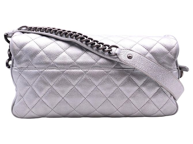Borsa a tracolla in pelle Chanel Timeless/Classique Argento Metallico - vista 3
