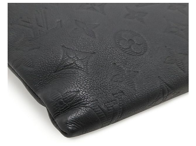 Louis Vuitton Pochette To Go Monogram Shadow Nero - vista 3