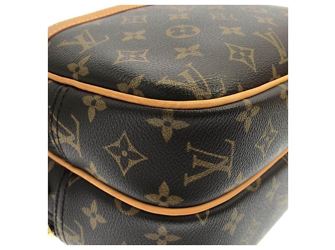Bolsa de Ombro Louis Vuitton Monogram Marrom - vista 3