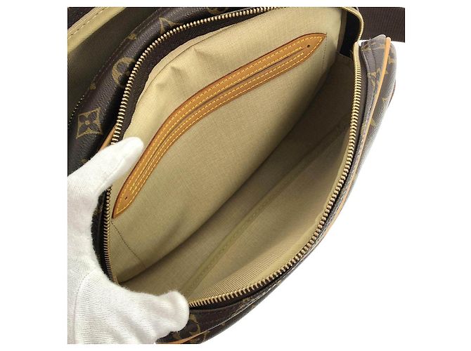 Bolsa de Ombro Louis Vuitton Monogram Marrom - vista 9