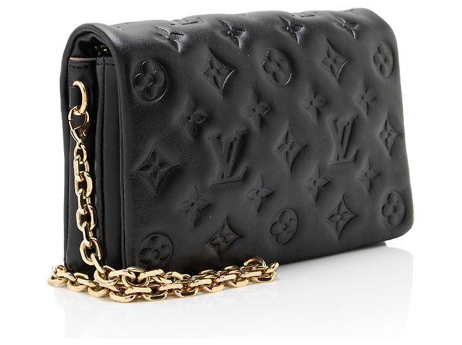 Louis Vuitton Monogram Embossed Lambskin Coussin Pochette Nero - vista 2