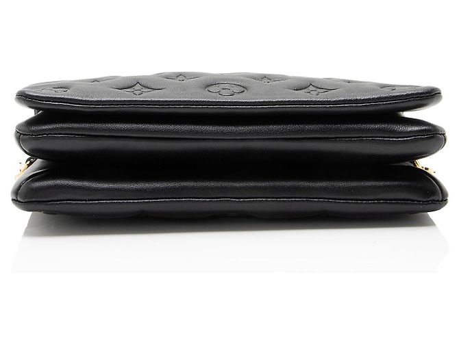 Louis Vuitton Monogram Embossed Lambskin Coussin Pochette Nero - vista 4