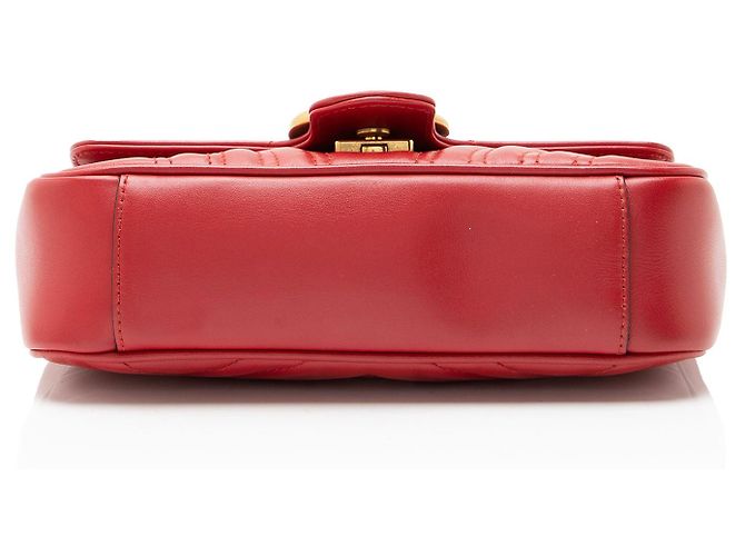 Borsa a patta Small GG Marmont in pelle matelassé Gucci Rosso - vista 4