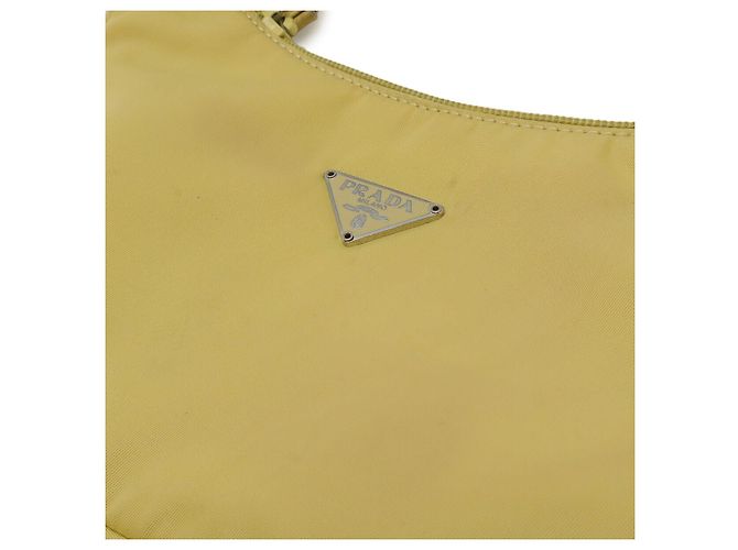 Prada Accessoire-Etui mit Dreiecks-Logo Gelb - Ansicht 4