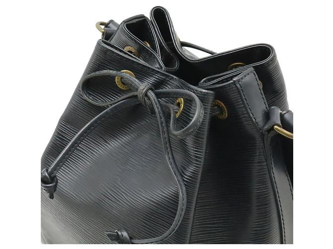 Borsa a tracolla Louis Vuitton Petit Noe Nero - vista 4