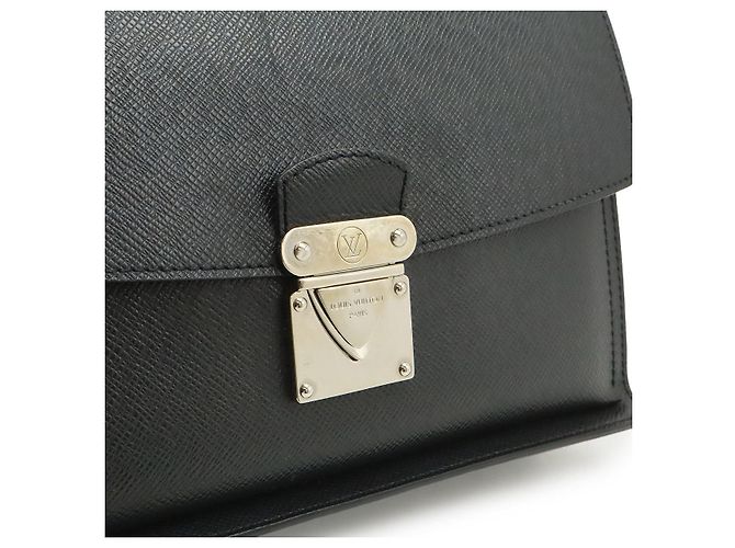 Clutch Louis Vuitton Taiga Belair Nera Nero - Ansicht 8