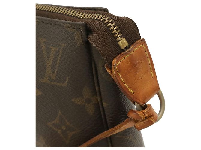 Louis Vuitton Pochette Accessoires Castaño - vista 5