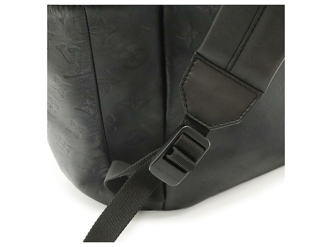 Zaino Louis Vuitton Monogram Shadow Nero - vista 5
