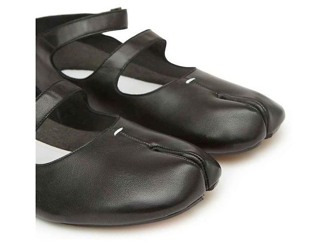 Maison Martin Margiela Ballerine Tabi in pelle Nero - vista 7