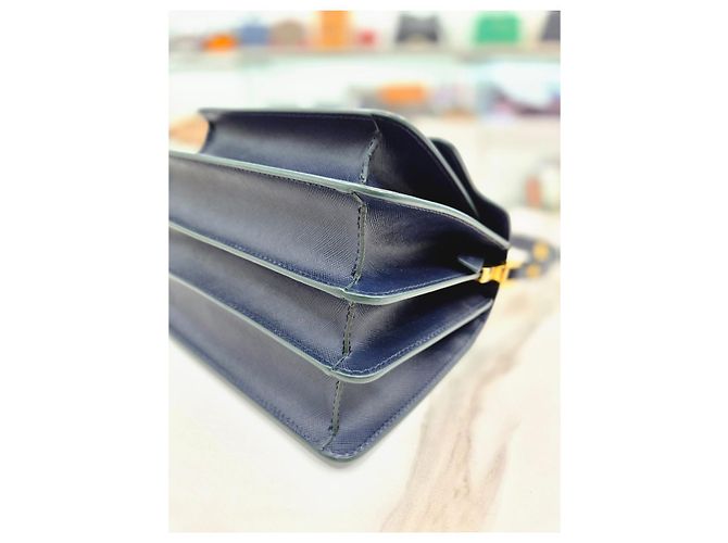 Marni Borsa a tracolla e crossbody Trunk media in Saffiano Blu - vista 16