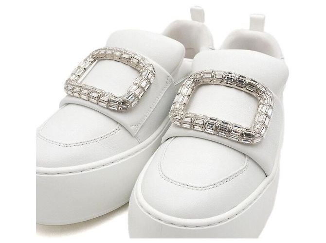Roger Vivier Weiße Leder-Sneaker mit Kristallschließe - Ansicht 6