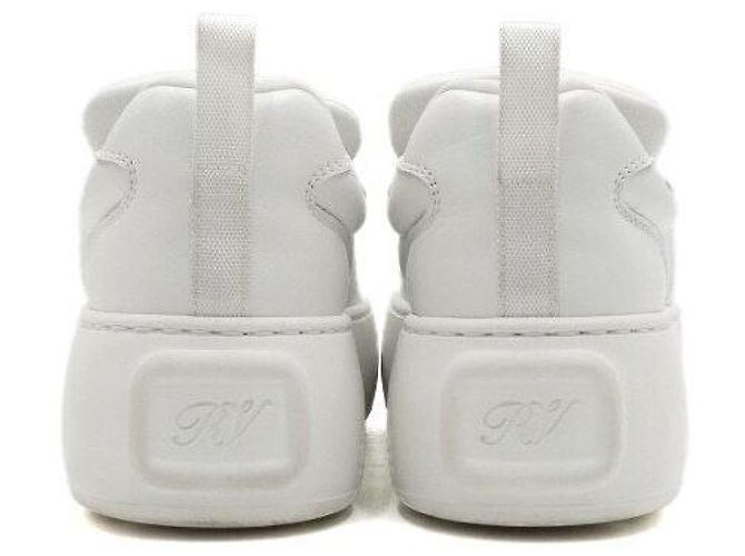 Roger Vivier Weiße Leder-Sneaker mit Kristallschließe - Ansicht 7