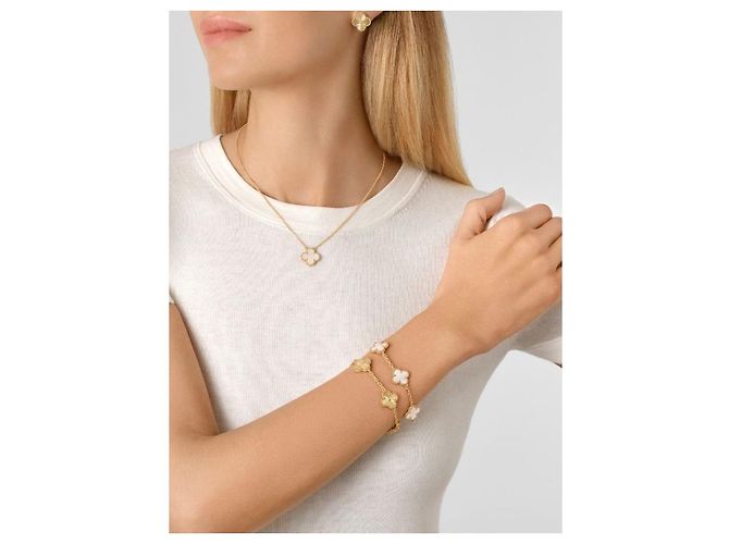 Van Cleef & Arpels Bracciale Vintage Alhambra Motivi Guilloché Oro Giallo - vista 10