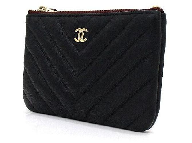 Chanel Mini Pochette Caviar Chevron Nero - vista 3