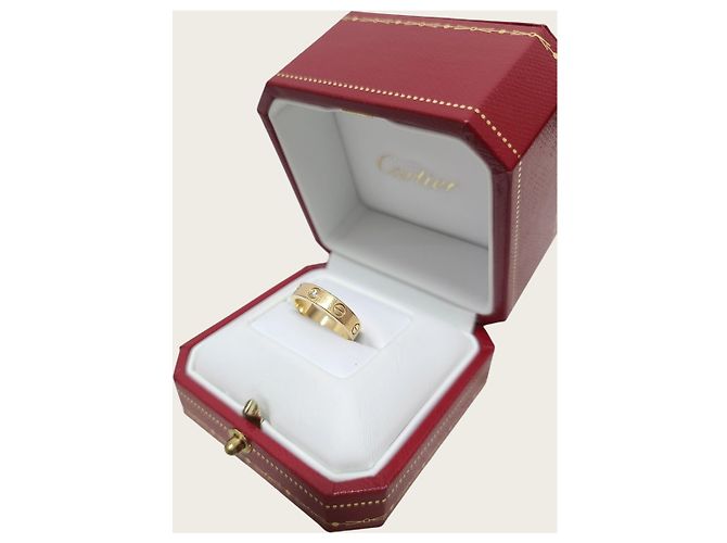 Cartier Anello Love in oro giallo e diamanti, piccolo - vista 3