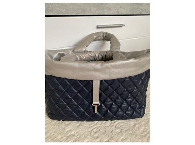 Borsa Chanel Coco Cocoon in pelle trapuntata blu navy e grigia Grigio - vista 11