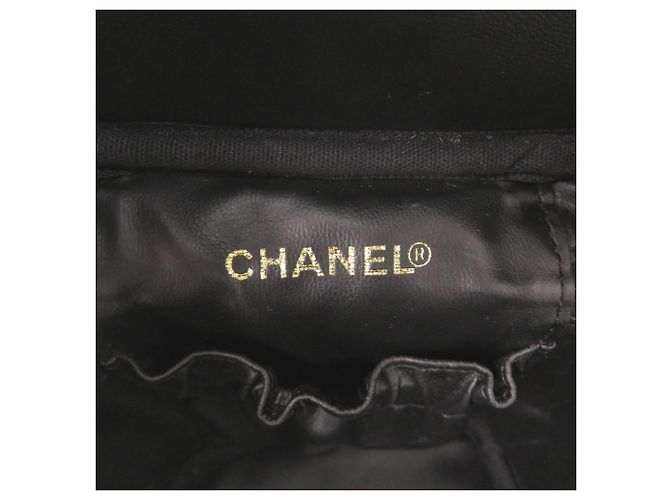 Borsa Vanity Chanel in pelle di vitello martellata nera Nero - vista 8