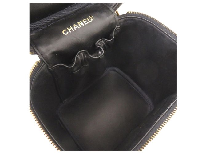 Borsa Vanity Chanel in pelle di vitello martellata nera Nero - vista 6
