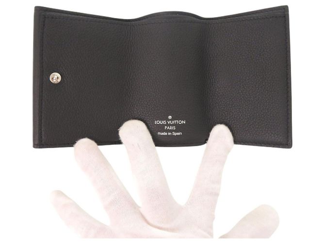 Louis Vuitton Portefeuille Lock Mini Wallet Nero - vista 4