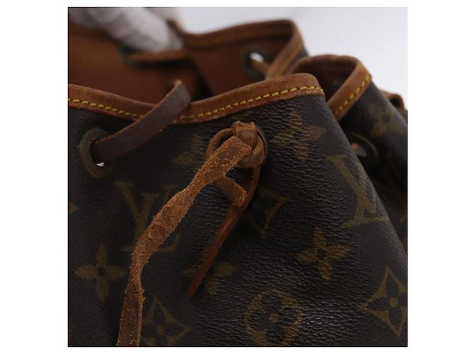 LOUIS VUITTON Borsa a tracolla Monogram Petit Noe M42226 LV Auth 196422 Monogramma - vista 11