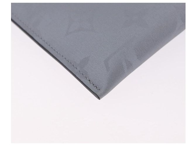 LOUIS VUITTON Monogram Satellite Alpha Pouch Silver M44178 LV Auth 200275V Prata - vista 16