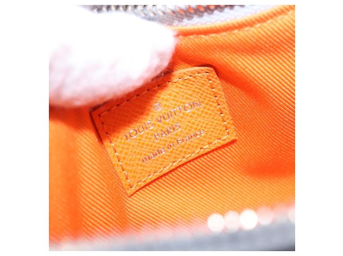 LOUIS VUITTON Monogram Satellite Alpha Pouch Silver M44178 LV Auth 200275V Prata - vista 18