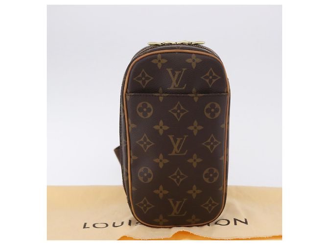 LOUIS VUITTON Monogram Pochette Gange Shoulder Bag M51870 LV Auth 199869A Monogramma - vista 12