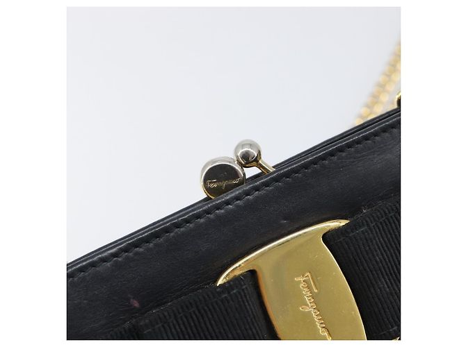 Borsa a tracolla Salvatore Ferragamo Vala Chain in pelle Navy Gold Auth 197700 D'oro Blu navy - vista 10