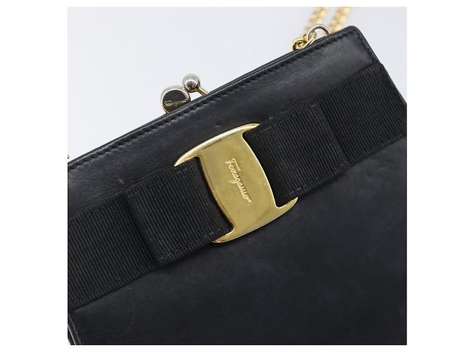 Borsa a tracolla Salvatore Ferragamo Vala Chain in pelle Navy Gold Auth 197700 D'oro Blu navy - vista 17