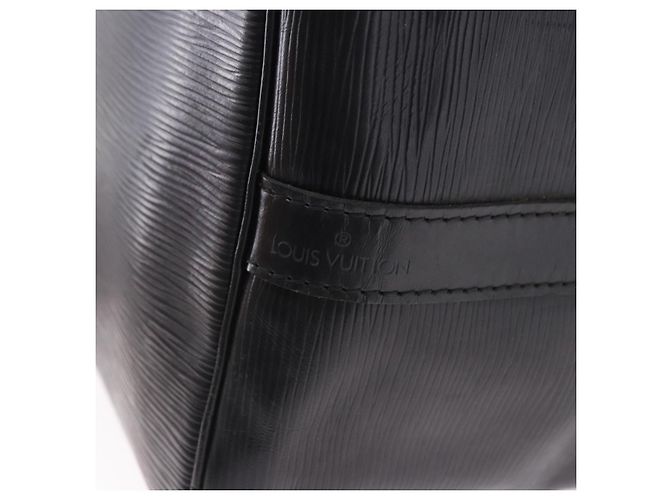 Borsa a tracolla LOUIS VUITTON Epi Petit Noe Nera M44102 LV Auth 197443 Nero - vista 19
