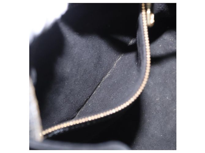 Borsa a tracolla LOUIS VUITTON Epi Petit Noe Nera M44102 LV Auth 197443 Nero - vista 22
