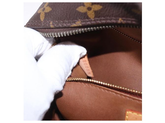 LOUIS VUITTON Monogram Trousse Toilette 25 Clutch Bag M47527 LV Auth ka5980 Monogramma - vista 12