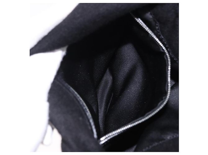 Borsa a spalla FENDI Mamma Baguette in lana nera argento Auth 201915V Nero - vista 24