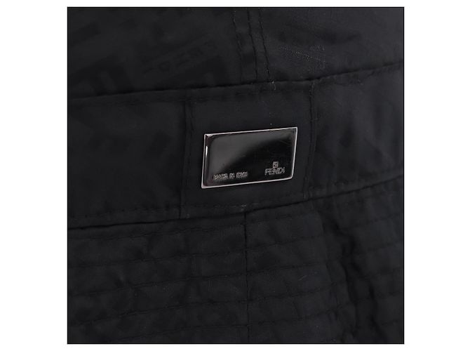 Cappello FENDI Zucca Canvas Nylon M Nero Auth 198272V - vista 5