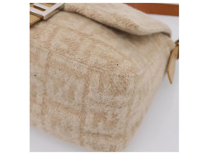 Borsa a tracolla FENDI Mamma Baguette in lana beige argento Auth 200802V - vista 15