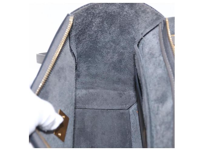 Céline CELINE Borsa Belt Bag Micro Pelle 2 vie Grigio Oro Auth 199385V Marrone D'oro - vista 24