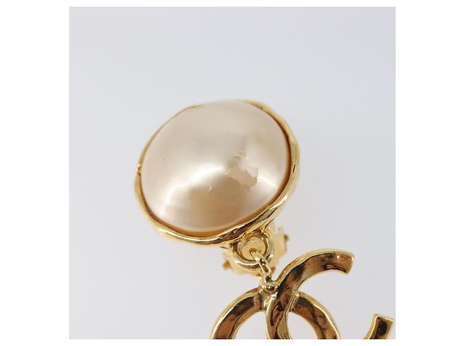 Orecchini CHANEL metallo Gold Tone CC Auth 201011 - vista 5