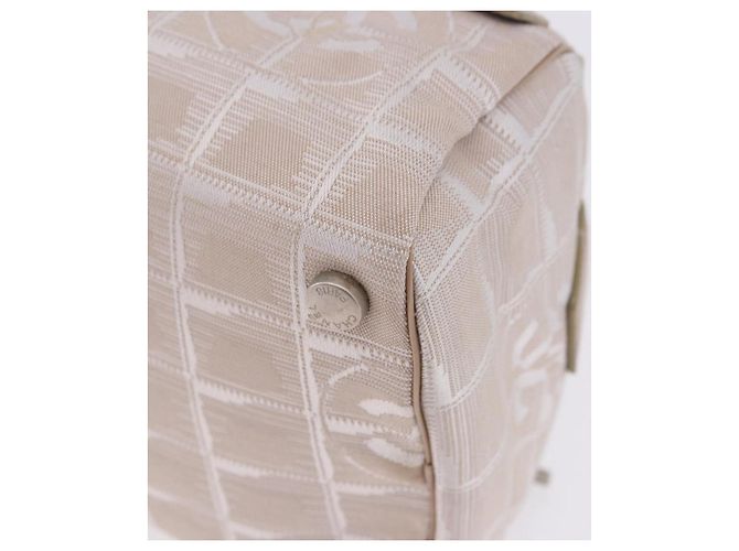 CHANEL New Travel Line Beauty Case Nylon Beige CC Auth 199997A - vista 16
