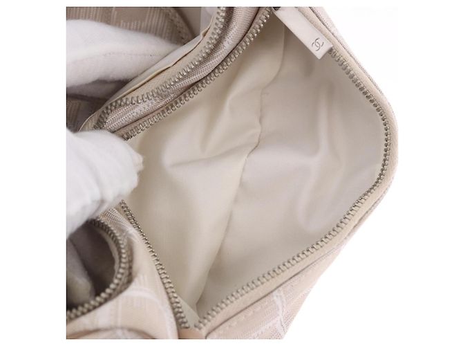 CHANEL New Travel Line Beauty Case Nylon Beige CC Auth 199997A - vista 24