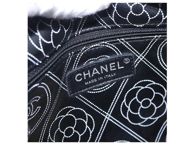 Borsa a tracolla CHANEL Camelia in pelle Bianco Nero CC Auth 200364SAM - vista 19
