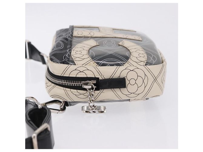 Borsa a tracolla CHANEL Camelia in pelle Bianco Nero CC Auth 200364SAM - vista 4