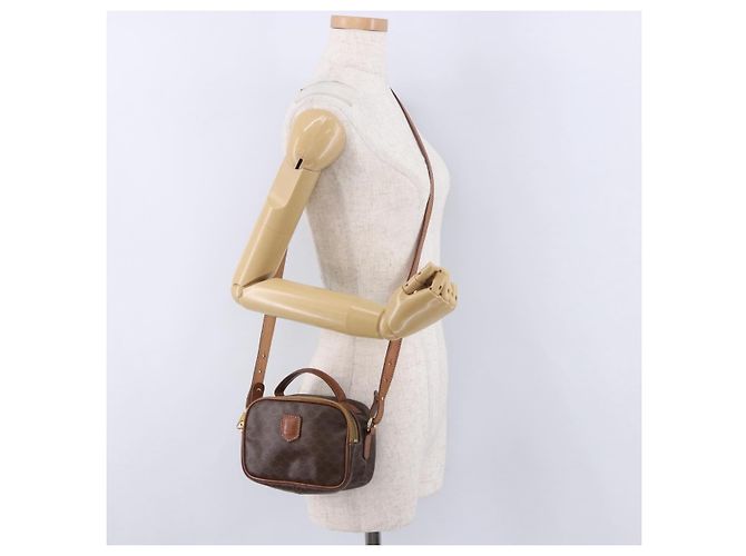 Céline Borsa a mano CELINE Macadam Canvas PVC Leather 2way Brown Gold Auth 196958 Marrone D'oro - vista 23