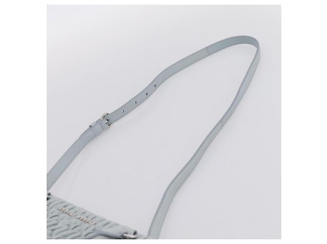 Borsa a spalla Miu Miu Matelassé con catena in pelle 2way Azzurro Argento Auth 202235M Blu chiaro - vista 16