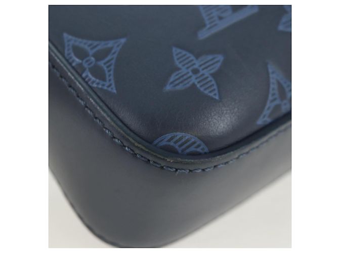 Borsa LOUIS VUITTON Monogram Shadow Danube PM Nera M43681 LV Auth 197487V Blu navy - vista 15