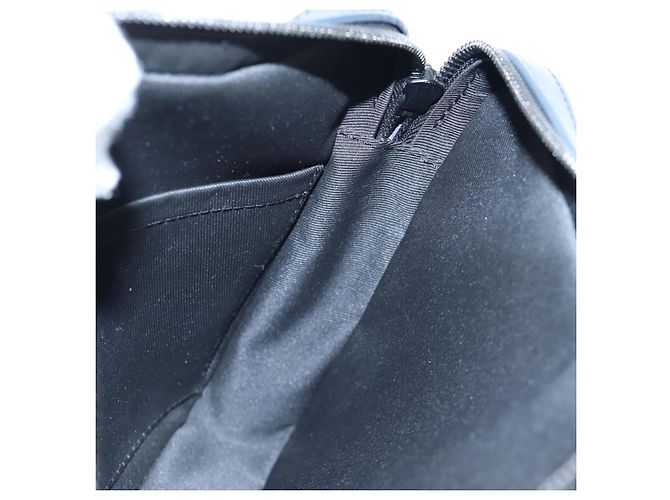 Borsa LOUIS VUITTON Monogram Shadow Danube PM Nera M43681 LV Auth 197487V Blu navy - vista 20