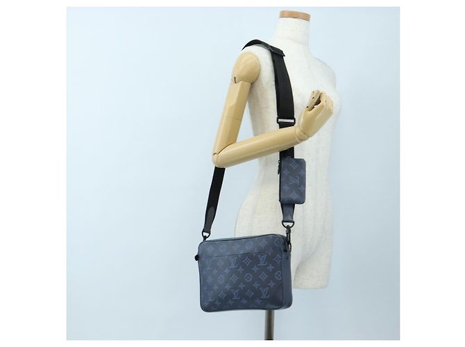 Borsa LOUIS VUITTON Monogram Shadow Danube PM Nera M43681 LV Auth 197487V Blu navy - vista 27