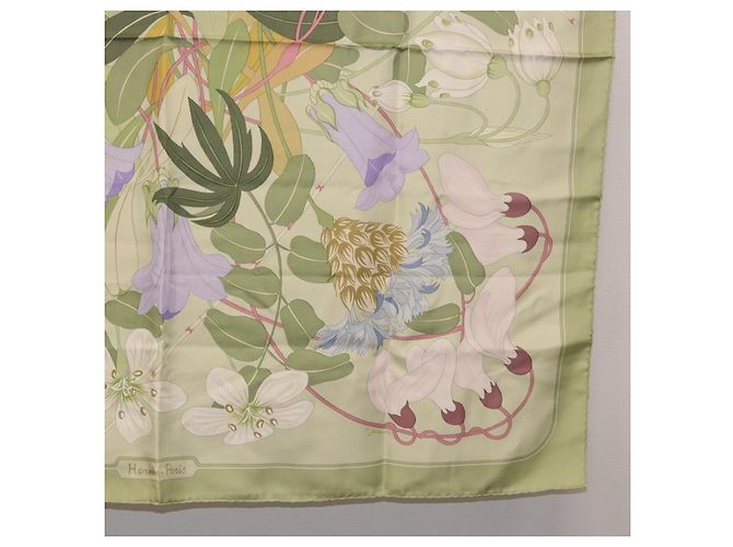 Hermès Foulard HERMES in seta verde Auth 202418 - vista 10