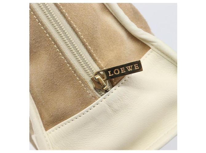 Borsa a mano LOEWE Amazonas in camoscio beige tono oro Auth 199514A - vista 18